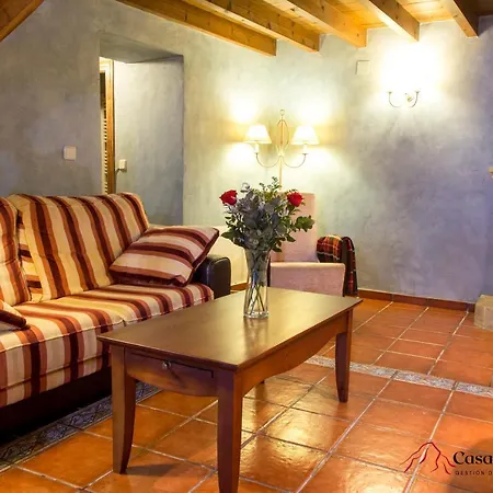 Vivienda Vacacional Casa Sinda - Casas De Los Picos בית נופש