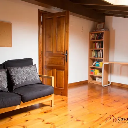 בית נופש Vivienda Vacacional Casa Sinda - Casas De Los Picos Suarias